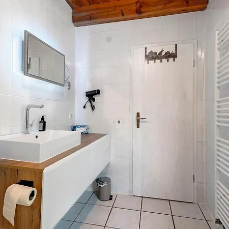 Casa Karin Mit Sauna アパート *